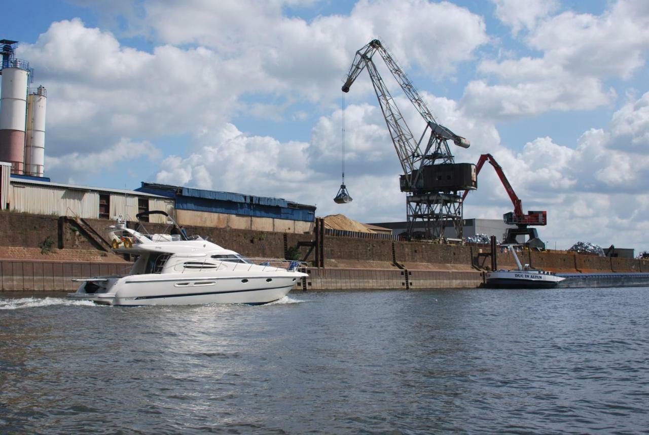 Hotel Rhein Yacht Lexa Duisburg Exterior foto