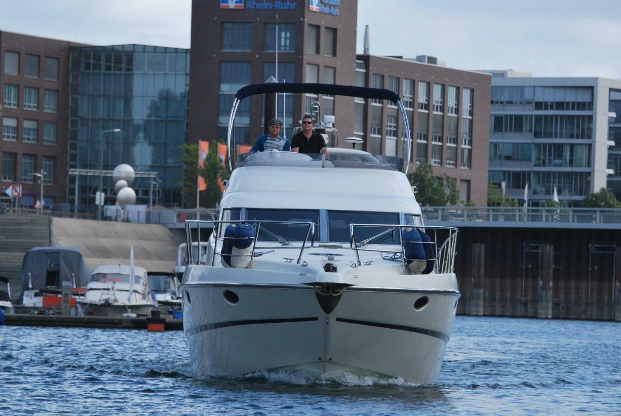 Hotel Rhein Yacht Lexa Duisburg Exterior foto